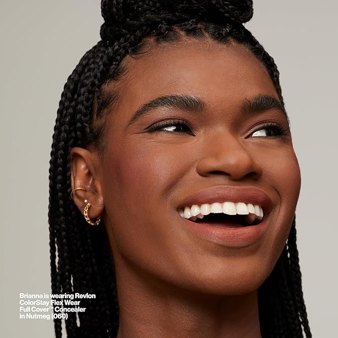 Revlon ColorStay Flex Wear, Full Cover Non-Creasing Concealer, Infused with Hyaluronic Acid & Vitamin E, Flexible Longwear, 070 Nutmeg, 0.34 Fl Oz